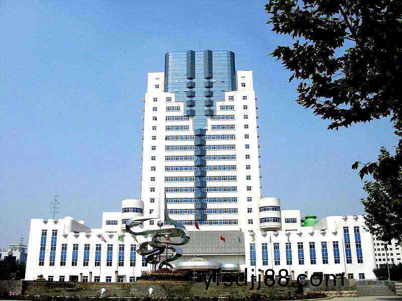 第(di)四(si)軍(jun)醫大學